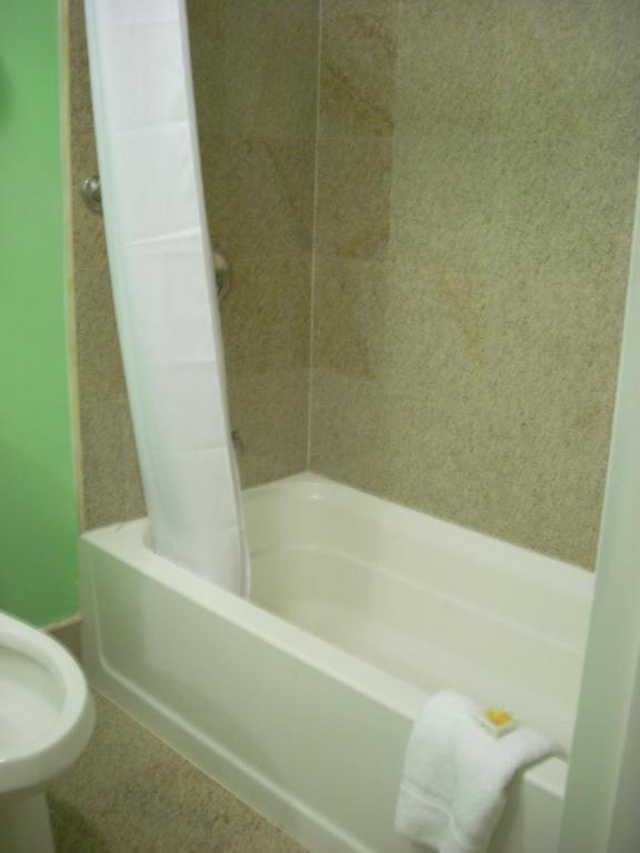 Days Inn & Suites By Wyndham Ozone Park/Jfk Airport New York Zimmer foto